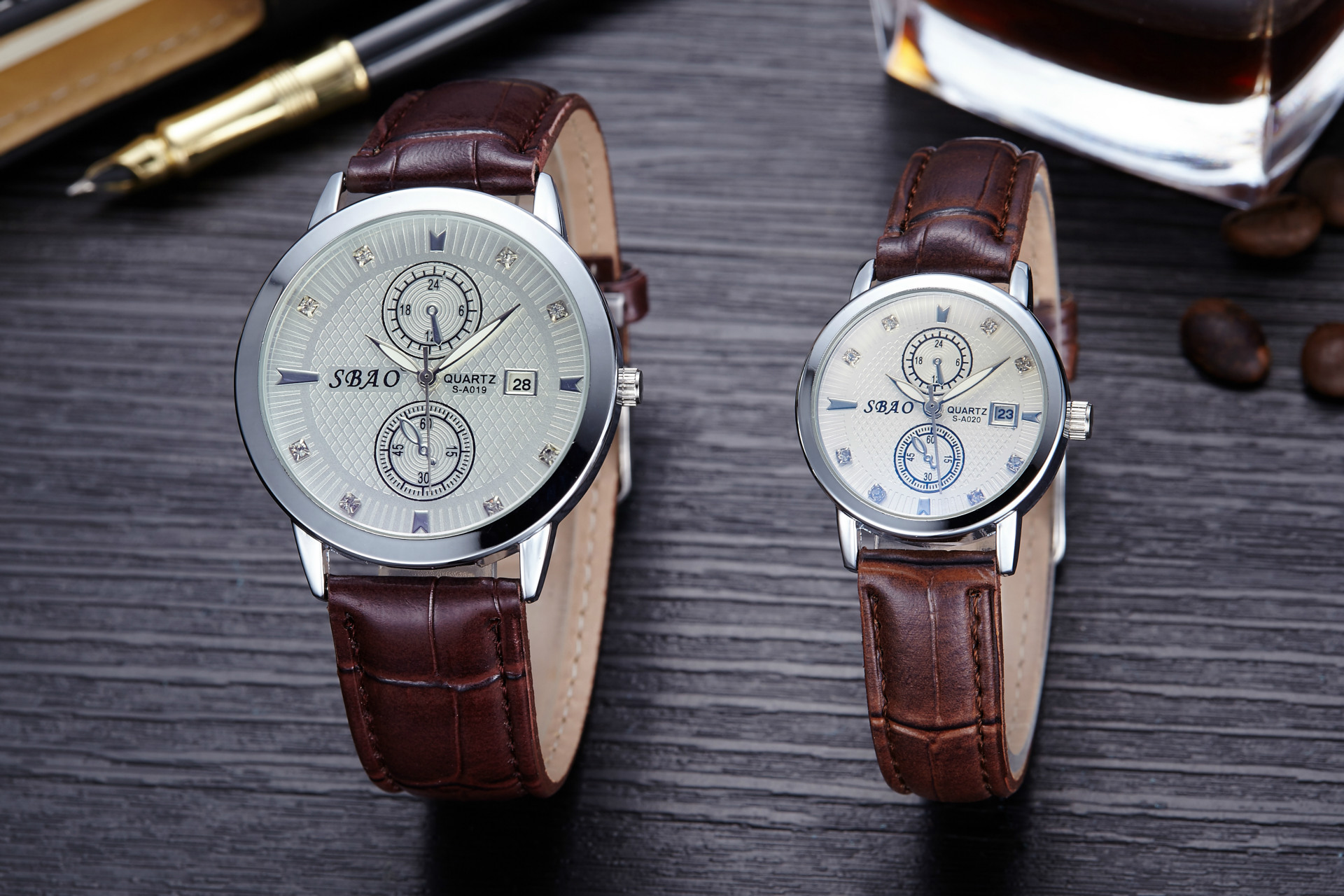 Double Calendar Couple On The table Fashion Student Retro Belt Watch Korean Version Boys Table
