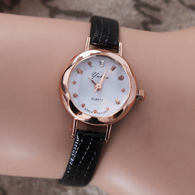 Ms Watch Three-dimensional Female Watch Belt Small Size Exquisite Bracelet Watch