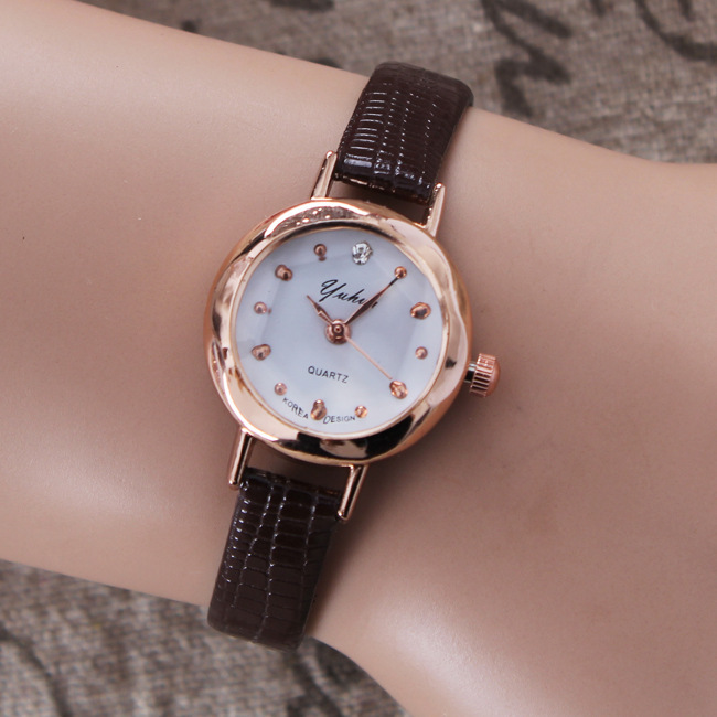 Ms Watch Three-dimensional Female Watch Belt Small Size Exquisite Bracelet Watch