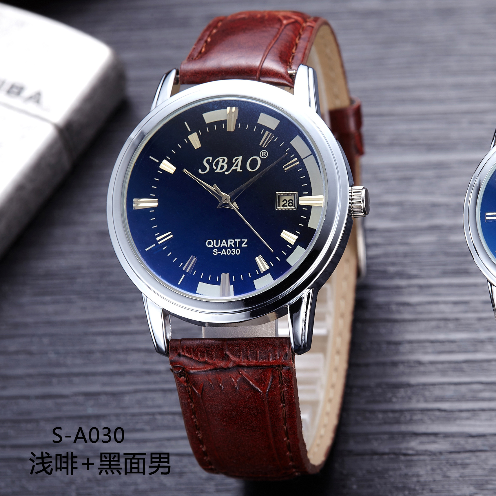 Fashion Atmosphere Belt Quartz Watches Couple On The Table Fashion Watch Life Waterproof Watch