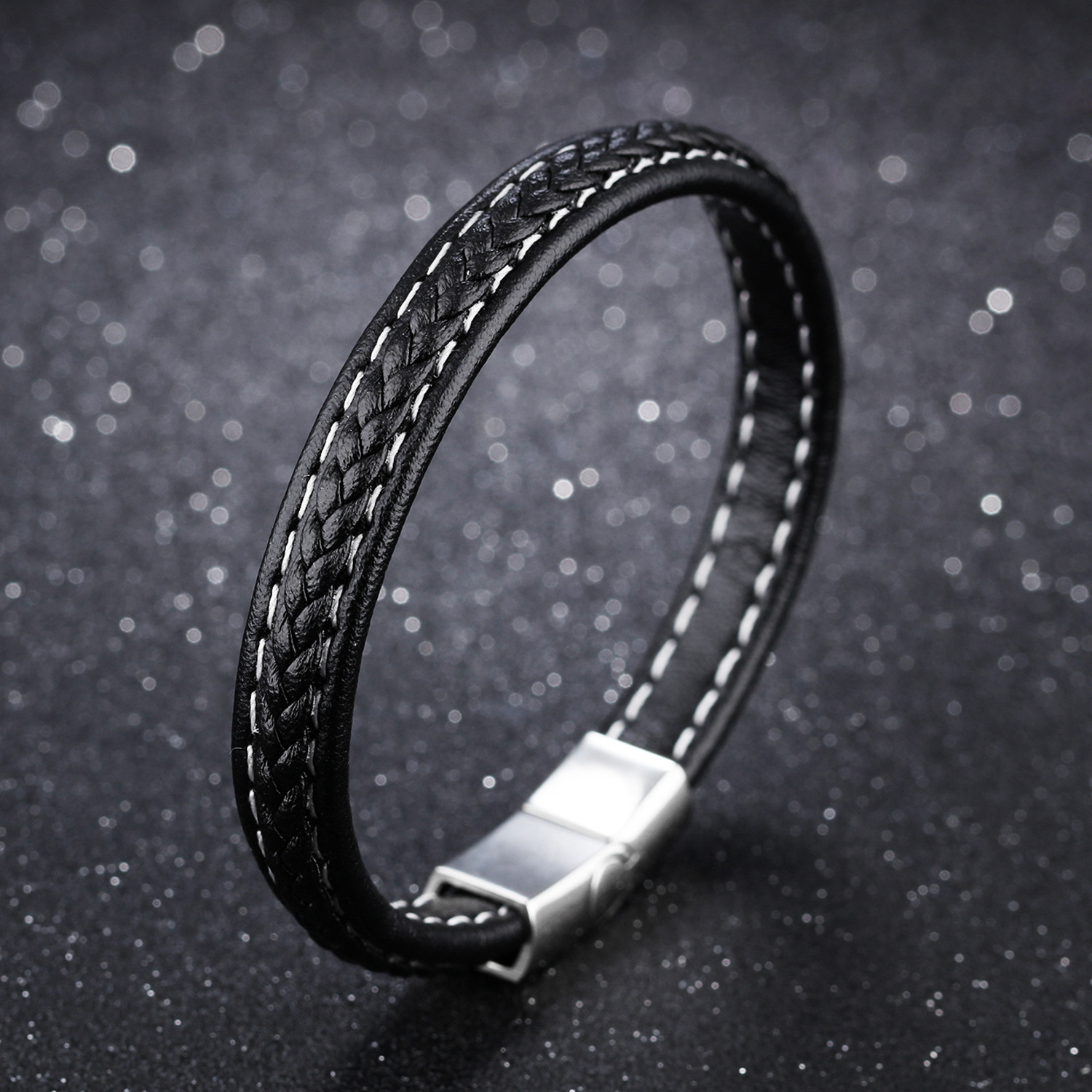 Western Style Titanium Steel Men Leather Bracelet Comfortable Leather Hipster Accessories Bracelet