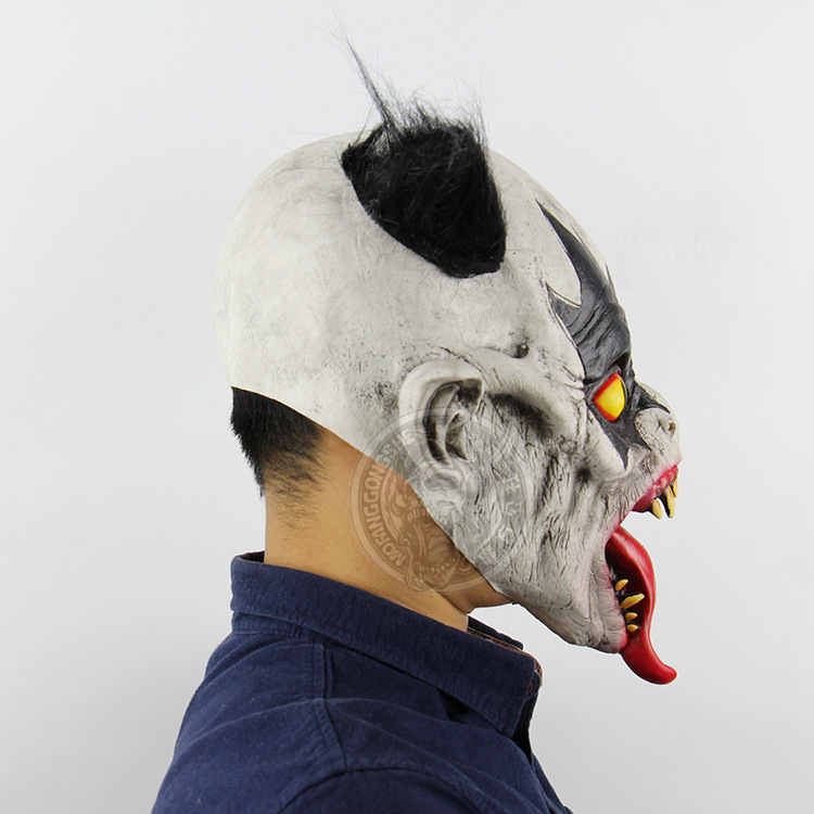 Variation Bat Clown Halloween Terror bar Prom Chamber Of Secrets Escape Props Scary Emulsion Mask