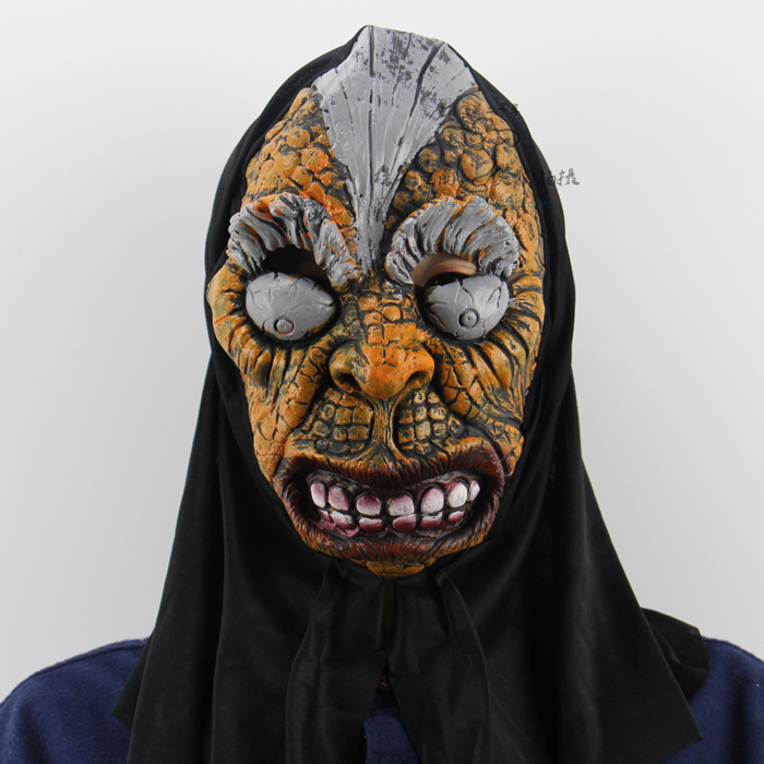 Terror Carp Essence Ghosts Halloween Haunted House Bar Whole People Props Animal Hedging Mask