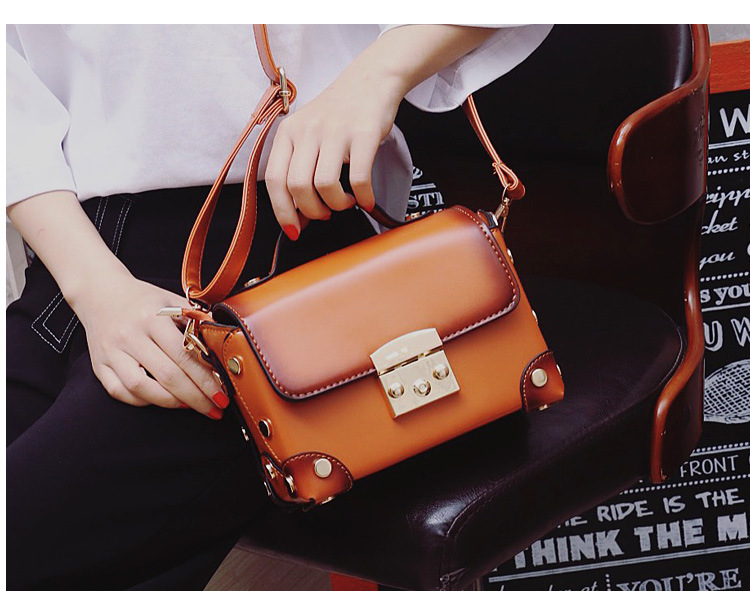 The New Retro Lady Bags Small Box Bag Literature And Art Fresh Messenger bag Shoulder Handbag