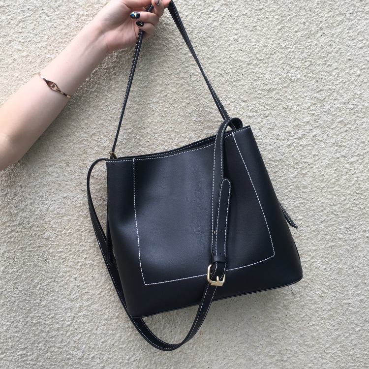 The New Fashion Trend PU Leather Shoulder Simple Big Bag Diagonal Package Wild Handbag