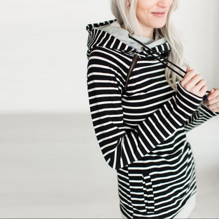 Western Style Ms Fashion Autumn And Winter Stripe Stitching Jacket With Hat Sweater