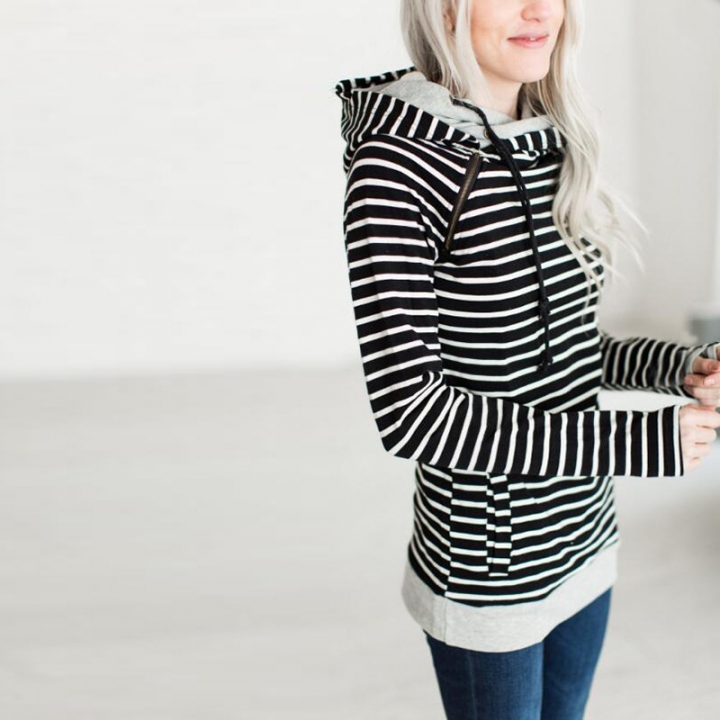 Western Style Ms Fashion Autumn And Winter Stripe Stitching Jacket With Hat Sweater