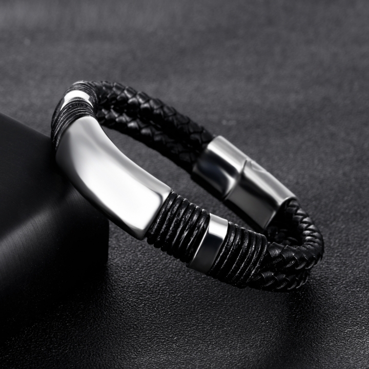 Western Style Men Fashion Titanium Steel Smooth Bracelets Inverted Magnetic buckle Wristband