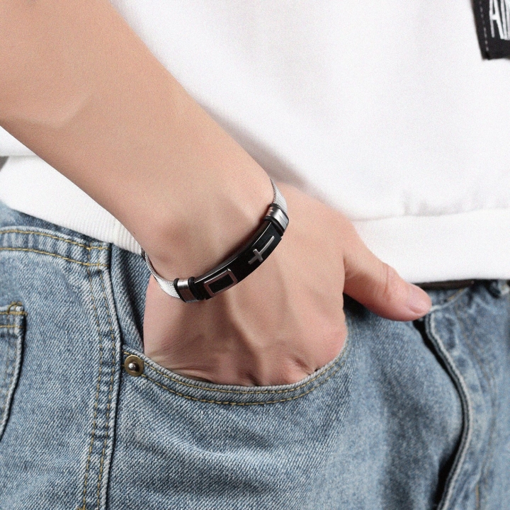 Men Personality Titanium Steel Mesh Belt Bracelets Classic Cross Trend Wrist Strap
