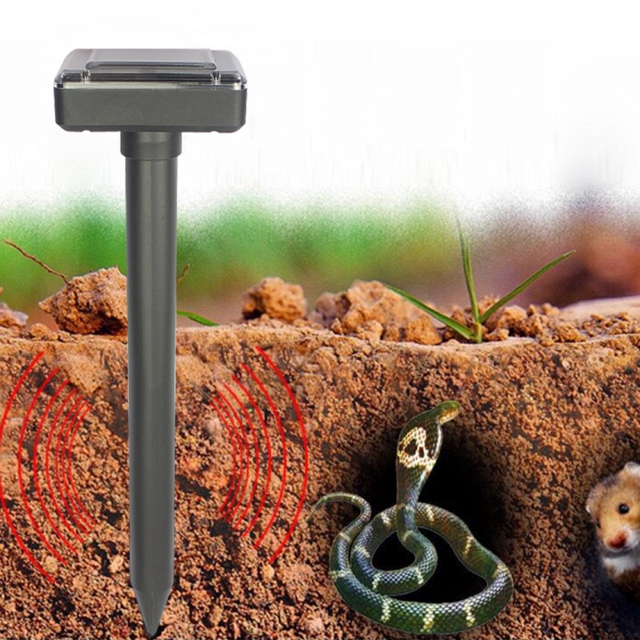 Solar Energy Mousetrap Insertion Ultrasound Pest Repeller Garden Paddy Snake