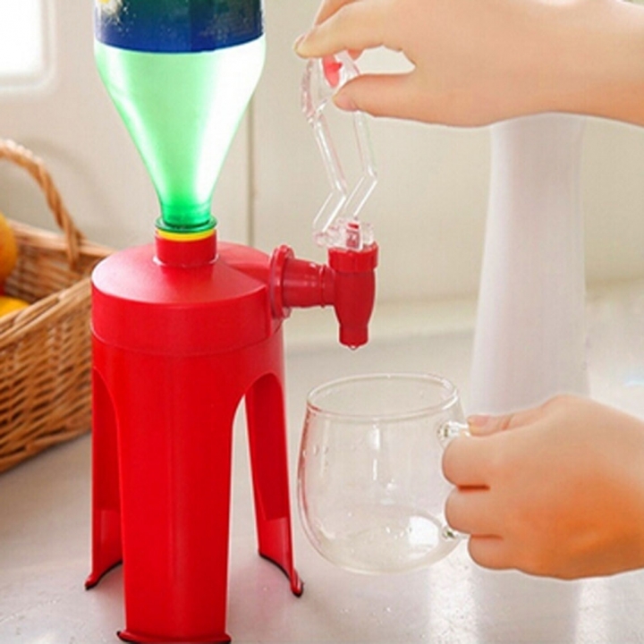 Carbonated Coke Bottle Inverted Dispenser Mini Vertical Hand Pressure Soda Water Bottle Inverter