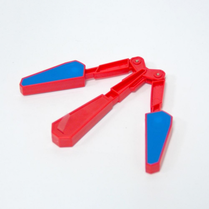 Plastic Rotating Flail Flip Finz Finger Tip Flipping Butterfly Knife with Light Relieve Toy