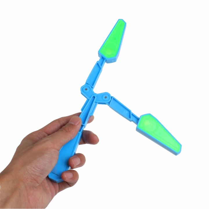 Plastic Rotating Flail Flip Finz Finger Tip Flipping Butterfly Knife with Light Relieve Toy