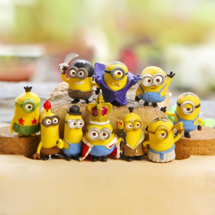 Creative Personality Xiao Huangzi Hand gardening Doll Decoration