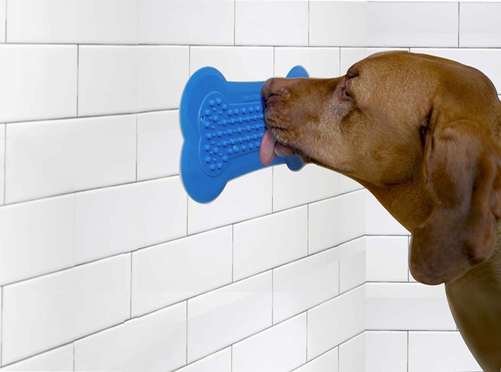 Dog Bathroom Bathing Sticker Silica Gel Bone Stick Cat Dog Training Bathing Sticker
