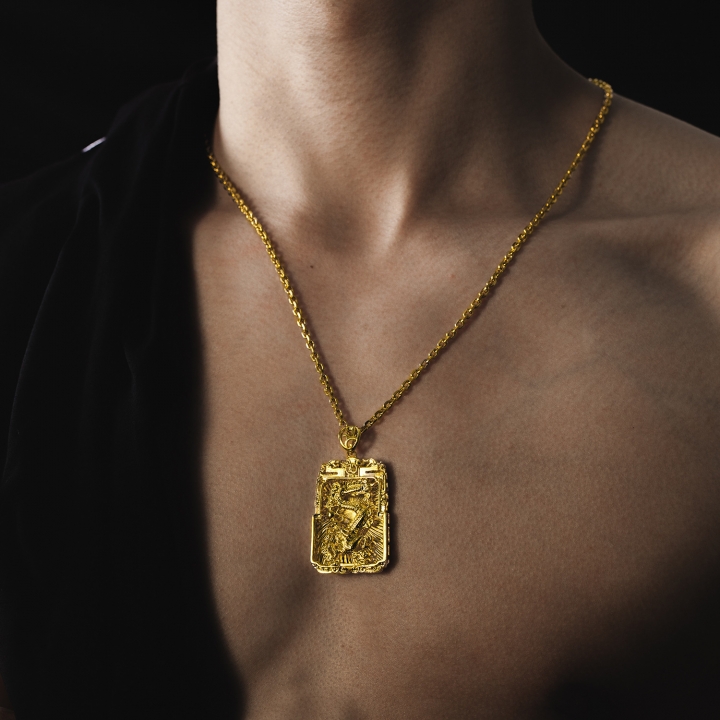 Men Accessories Shakin Domineering fashion Copper plating Thick gold Dragon card Pendant necklace