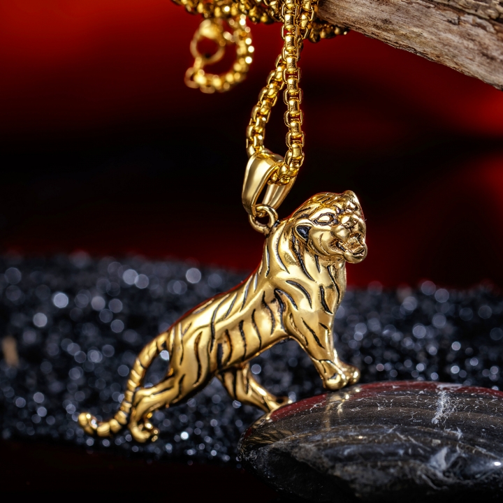 Personality Domineering tiger Titanium Steel Men Necklace trend Pendant jewelry