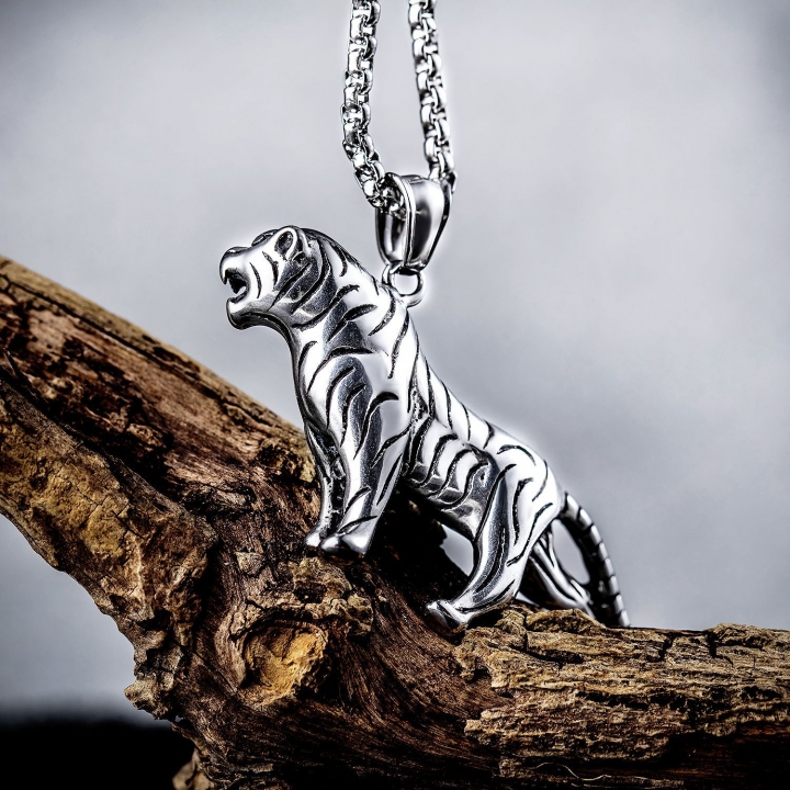 Personality Domineering tiger Titanium Steel Men Necklace trend Pendant jewelry