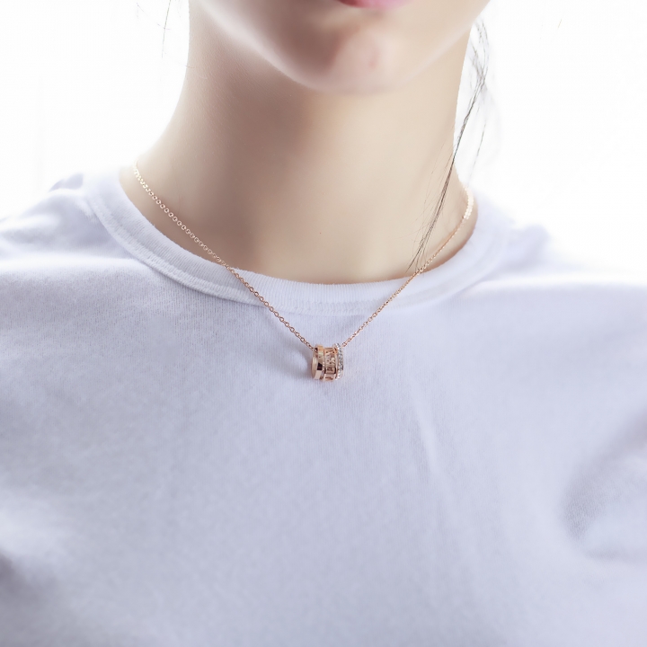 Rose gold plated Three rings Full Diamond Rome digital Titanium steel Clavicular chain