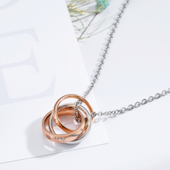 Classic Love merge Love Couple necklace lace Three rings Pendant