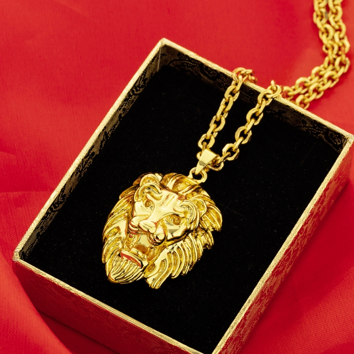 Western style trend Domineering Lion head Men Copper plated 18K gold Imitation gold Pendant