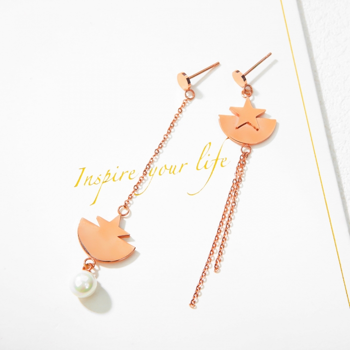 Personality Asymmetry Simple star Imitation pearls temperament Long section Pentagram earring