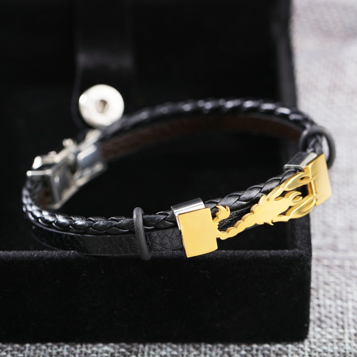 Retro Multi-layer manual Weaving wristband personality Scorpion Titanium steel Leather bracelet