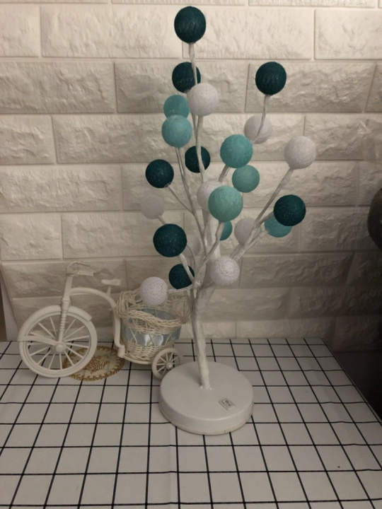 Led lantern dorm room room Decorative lights Teenage heart Cotton ball Rose Modeling lamp Tree light