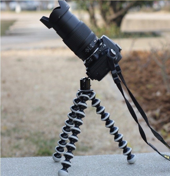Octopus Flexible Digital Camera Stand Monopod Mini Tripod Car Phone Holder Bracket