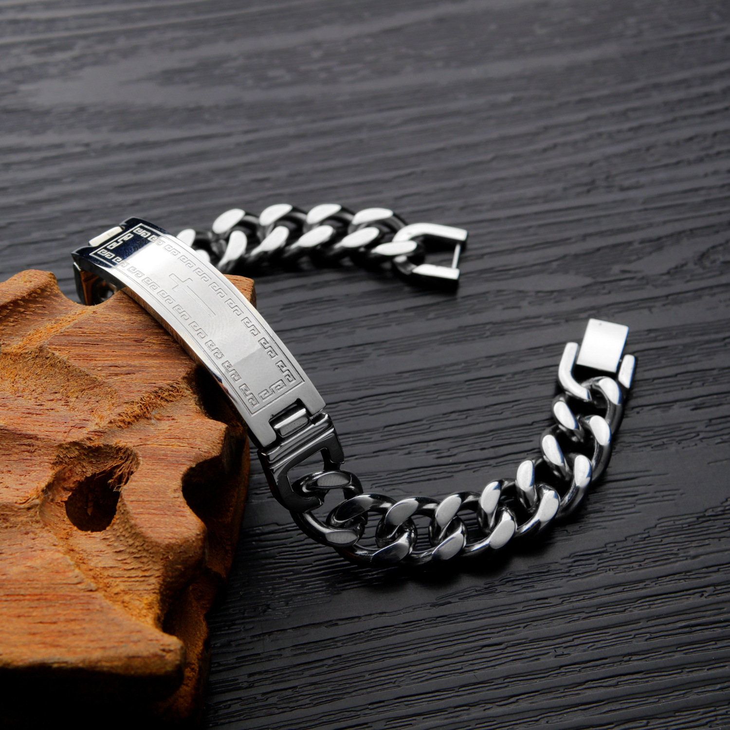 Men Titanium steel Bracelet trend personality Great Wall cross Bracelet