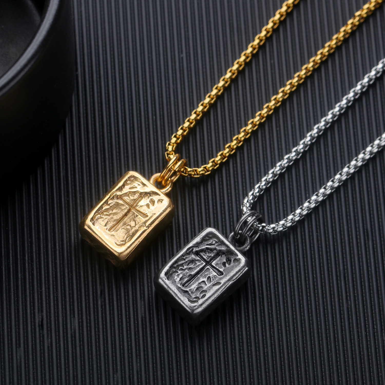 Men stainless steel Titanium steel Pendant Europe and America personality Casting cross necklace