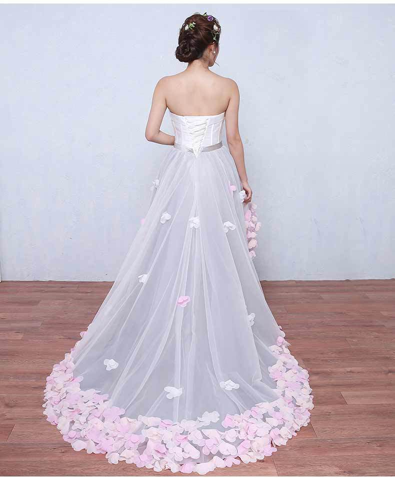 Romantic handmade petals sea view location drag the tail bride wedding special occasion dress