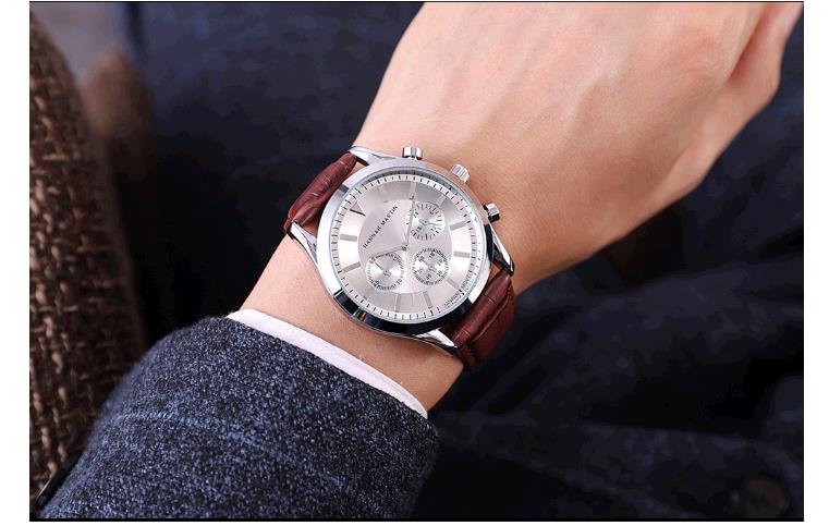 Men Watch Wrist Leather Band Quartz Watch