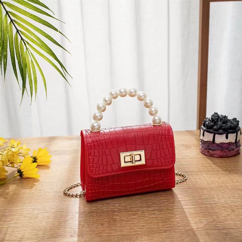 Clutches & Evening Bags Crossbody Bags Handbags Fashion Backpacks Other Women's Bags Shoulder Bags Top-Handle Bags Tote Bags Waist Packs Wallets & Holders Wristlets Bags