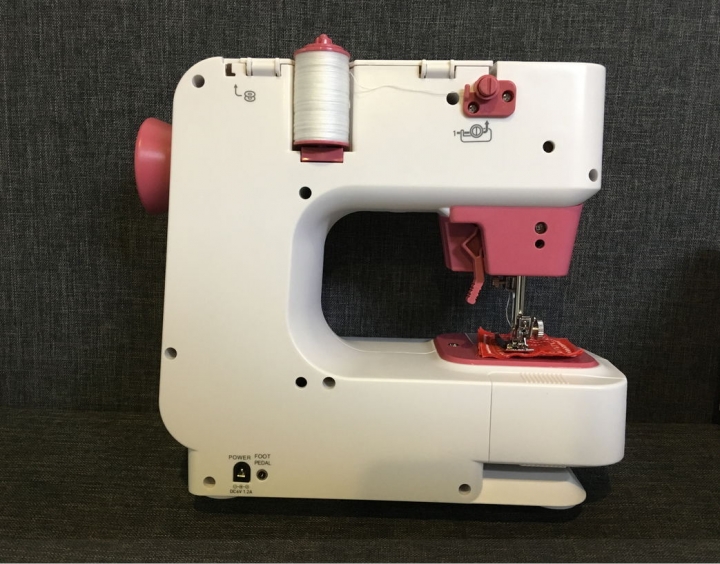Shevi Automatic Double Thread Mini Sewing Machine Portable Double Speed Home Tool with Lighting Lamp