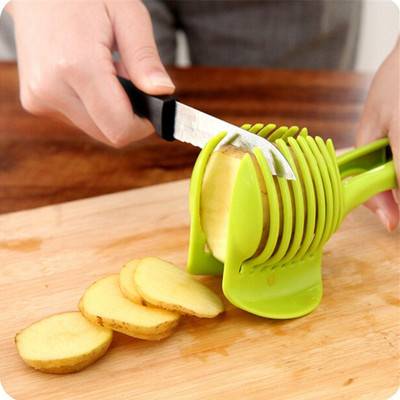 Multifunctional vegetable and fruit slicer