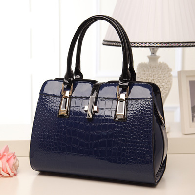 2021 High quality Designer Women's Genuine Leather Handbags Vintage Tassel Female Shoulder bag Ladies Crossbody Bags