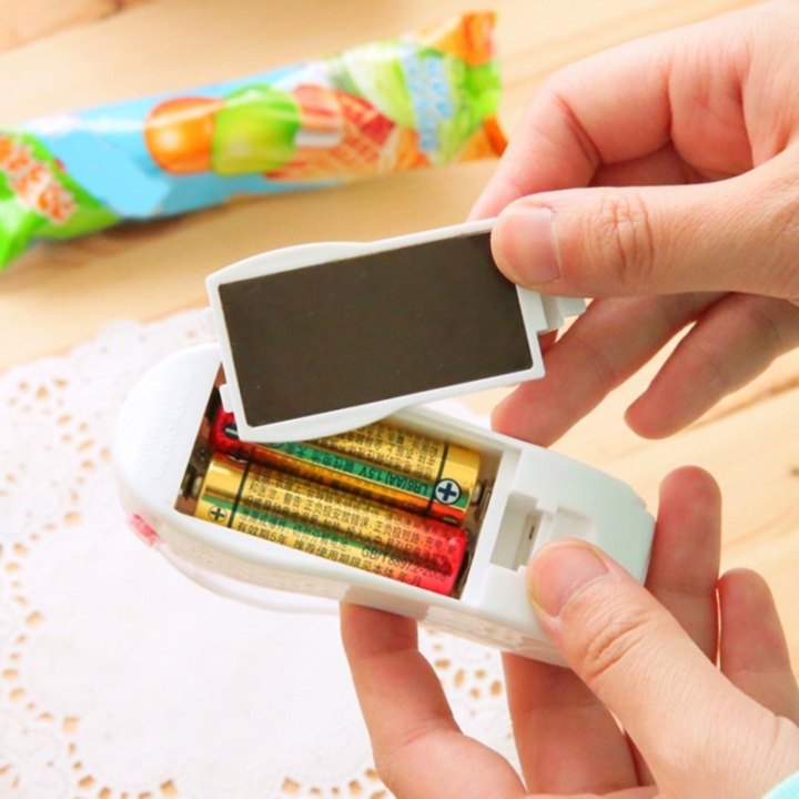 Portable Household Mini Sealer Snacks Plastic Bags Sealer Travel Hand Pressure Heat Sealing Machine