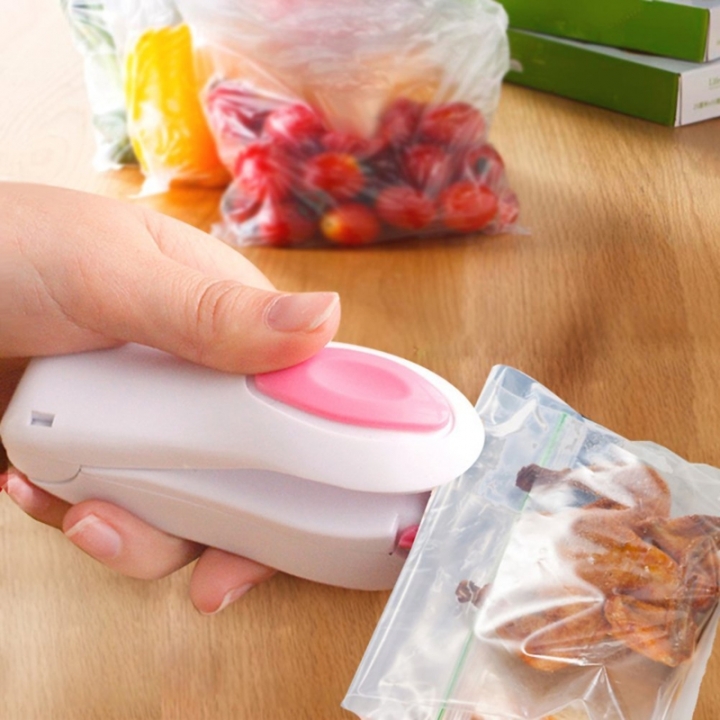 Portable Household Mini Sealer Snacks Plastic Bags Sealer Travel Hand Pressure Heat Sealing Machine