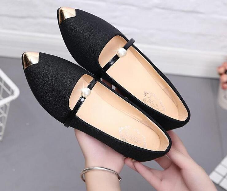 Hot Pointed Flat Shoes Ladies Casual Office Shoes Metal Sequins Pearl Nurse Shoes Women