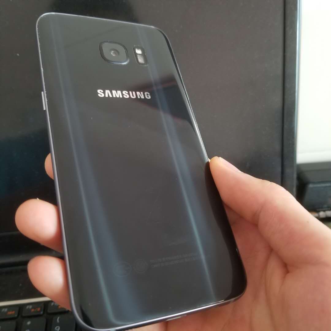 Samsung Galaxy S7 Edge 5.5'' Dual SIM 4GB+64GB 12MP+5MP 4G Smartphone Refurbished