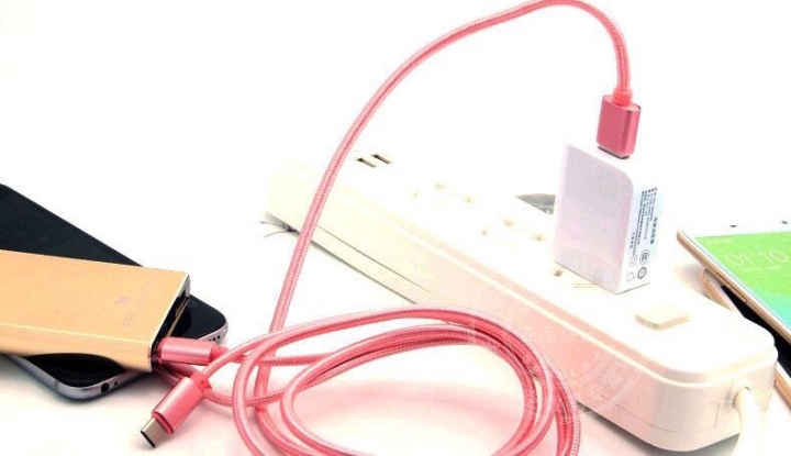 ADKO towed more than three function data line multiple Amtrak type-c charger smartphone samsung htc