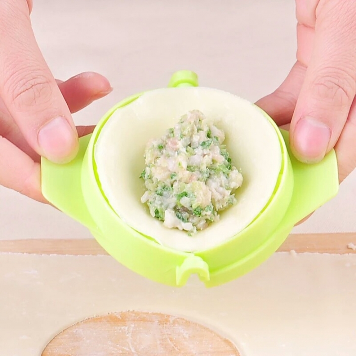 Household dumpling making artifact dumpling making mold cookers cooking pots