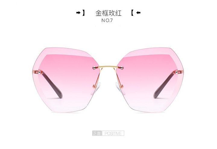 Fashion Ultra Light Fancy Ladies Retro Frame Vintage Outdoor Hipster Eye Wear Luxury Sunglasses