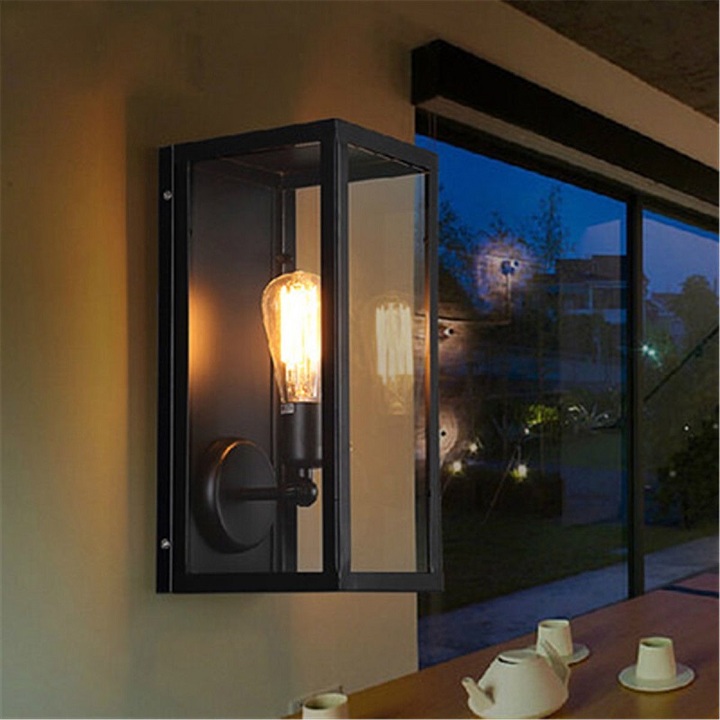 Retro industrial wind wall lamp courtyard restaurant balcony lamp simple wrought iron waterproof