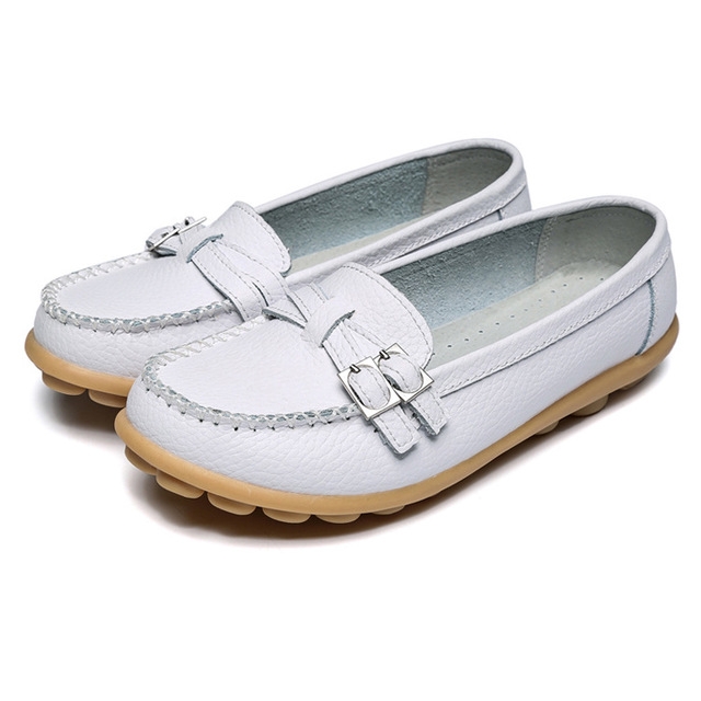 Nice Baby 1 pairs ladies' cowhide loafers flat - bottomed driving shoes are skid resistant