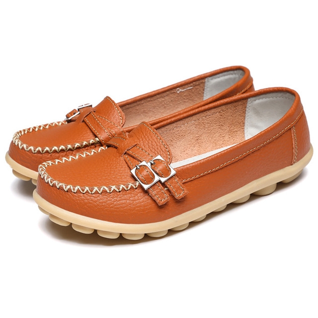 Nice Baby 1 pairs ladies' cowhide loafers flat - bottomed driving shoes are skid resistant