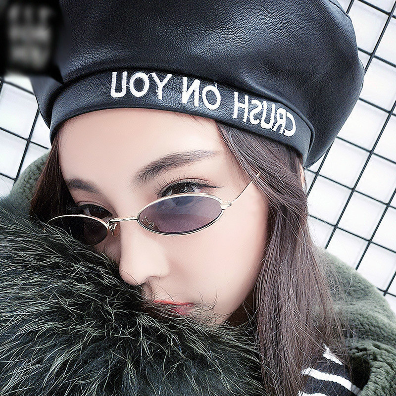 2018 New Vintage Trendy Small Oval Frame Sunglasses Women's Retro Fashion Shades  dress up Glasses
