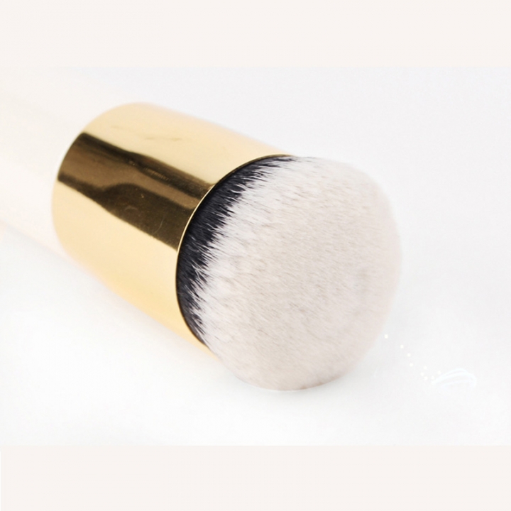 2018 New Chubby Pier Foundation Brush Flat Cream Makeup Brushes Professional Cosmetic Make-up Brush