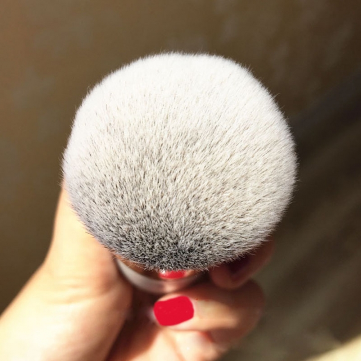 2018 New Chubby Pier Foundation Brush Flat Cream Makeup Brushes Professional Cosmetic Make-up Brush